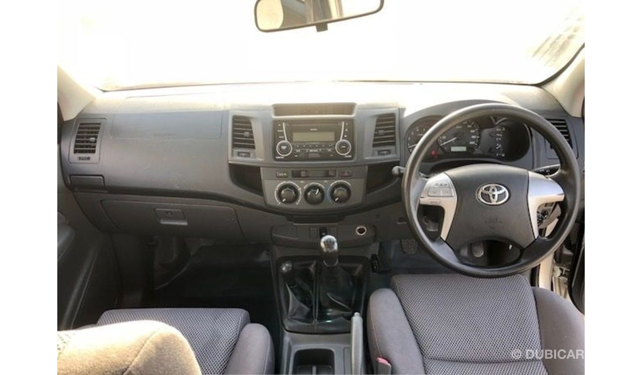 تويوتا هيلوكس Hilux RIGHT HAND DRIVE (Stock no PM 498 )