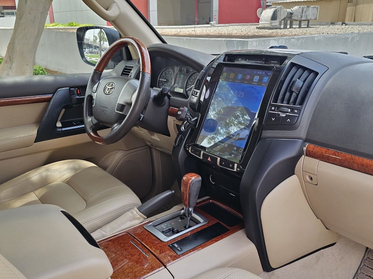 Toyota Land Cruiser GXR+ 4.6L