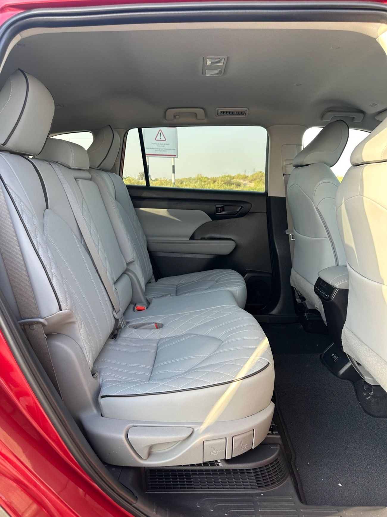 Toyota Highlander Hybrid 2.5 leather seats,push start