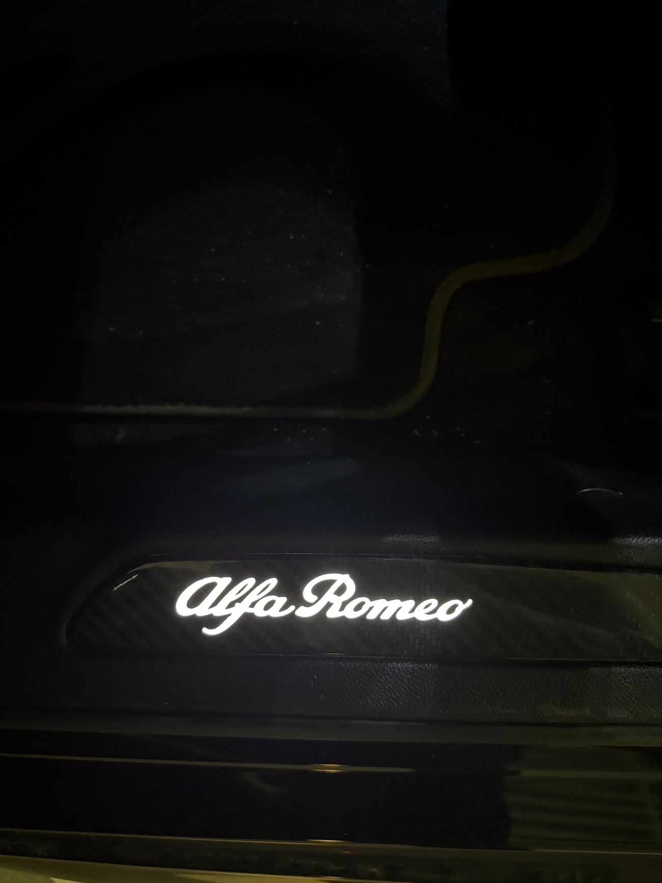 ألفا روميو جوليا Veloce 2.0L AWD