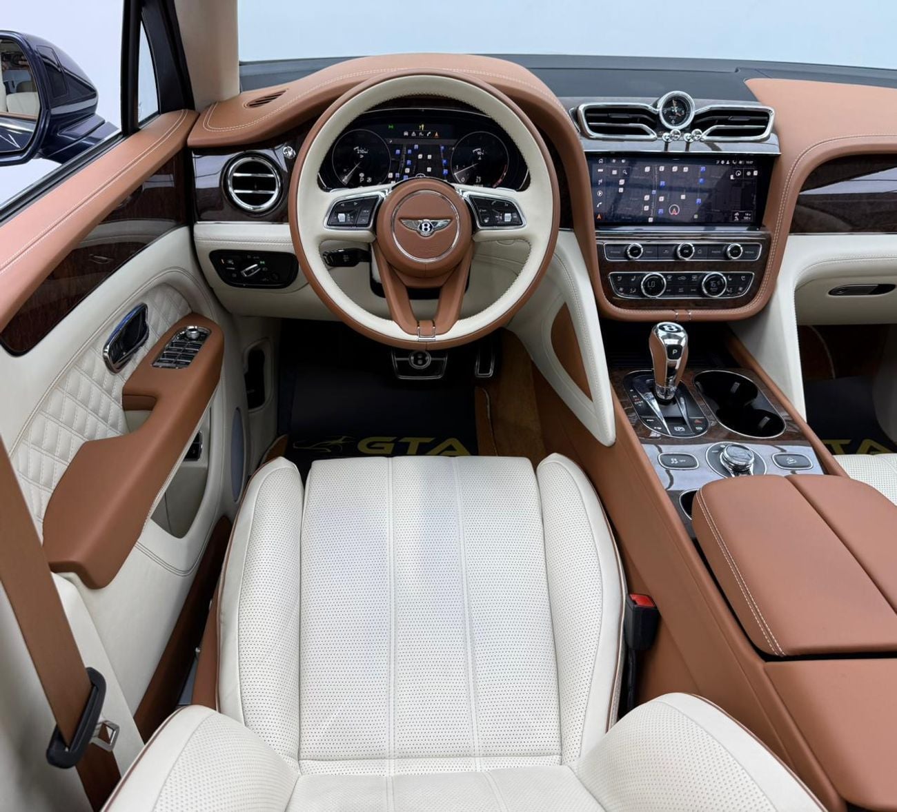 بنتلي بينتايجا STANDARD Bentayga 4.0T 2022 Bentley Bentayga, Warranty, Full Service History, Fully Loaded, Excellent
