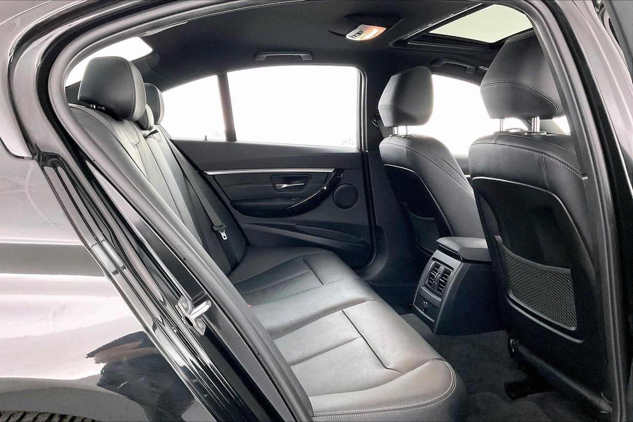 BMW 318i M Sport| 1 year free warranty | Exclusive Eid offer