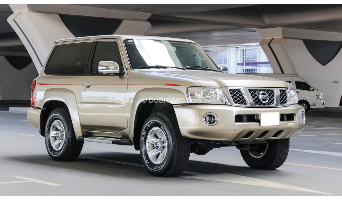 Nissan Patrol Safari M/T, 4.8 L 3-Doors