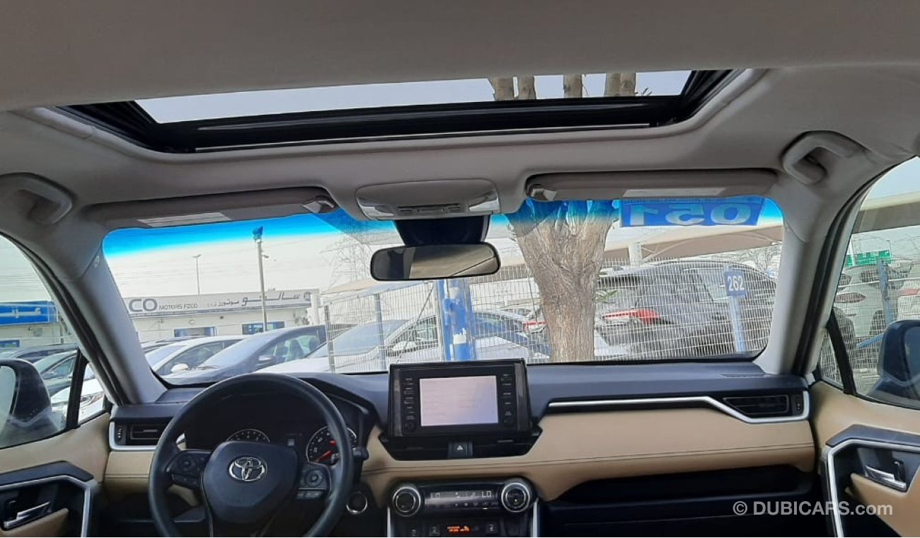 تويوتا راف ٤ TOYOTA RAV4 XLE push  start sunroof