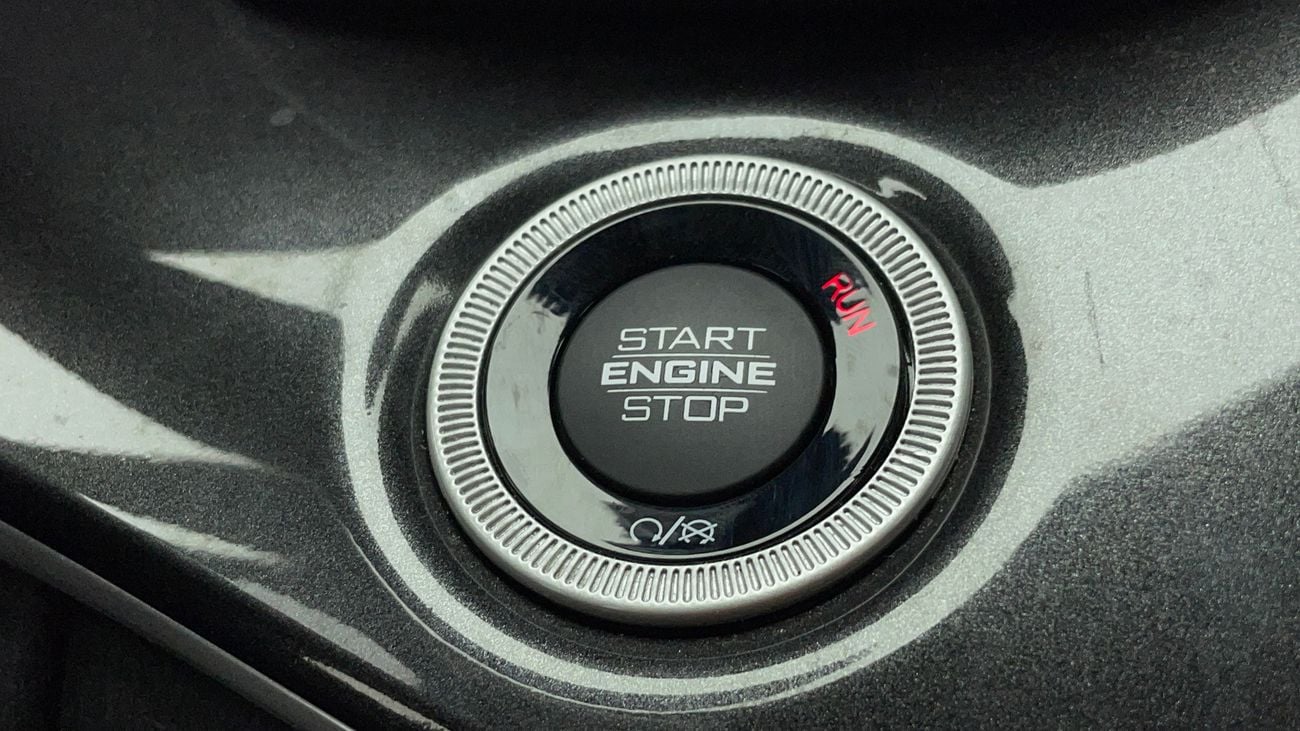 جيب شيروكي ALTITUDE 3.6 | بدون دفعة مقدمة | اختبار القيادة في المنزل