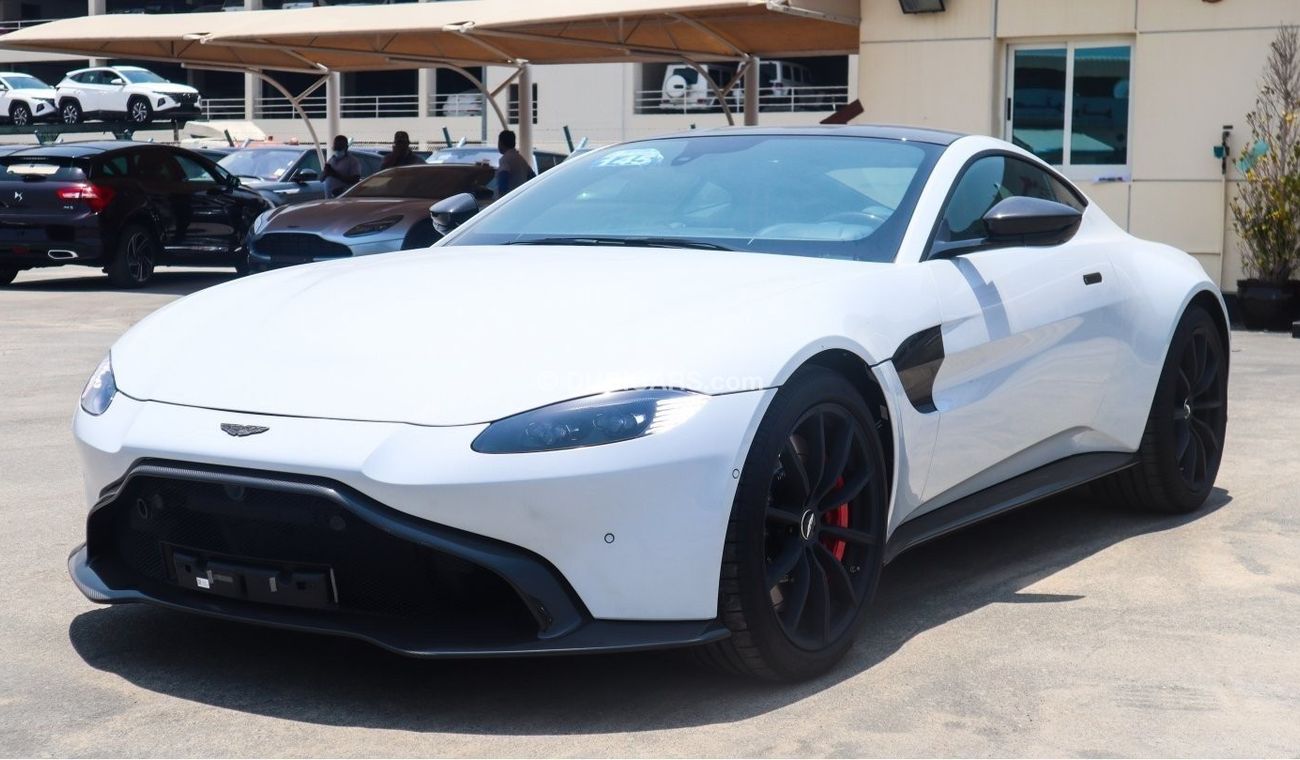 أستون مارتن فانتيج Coupe V8 2020 Brand New