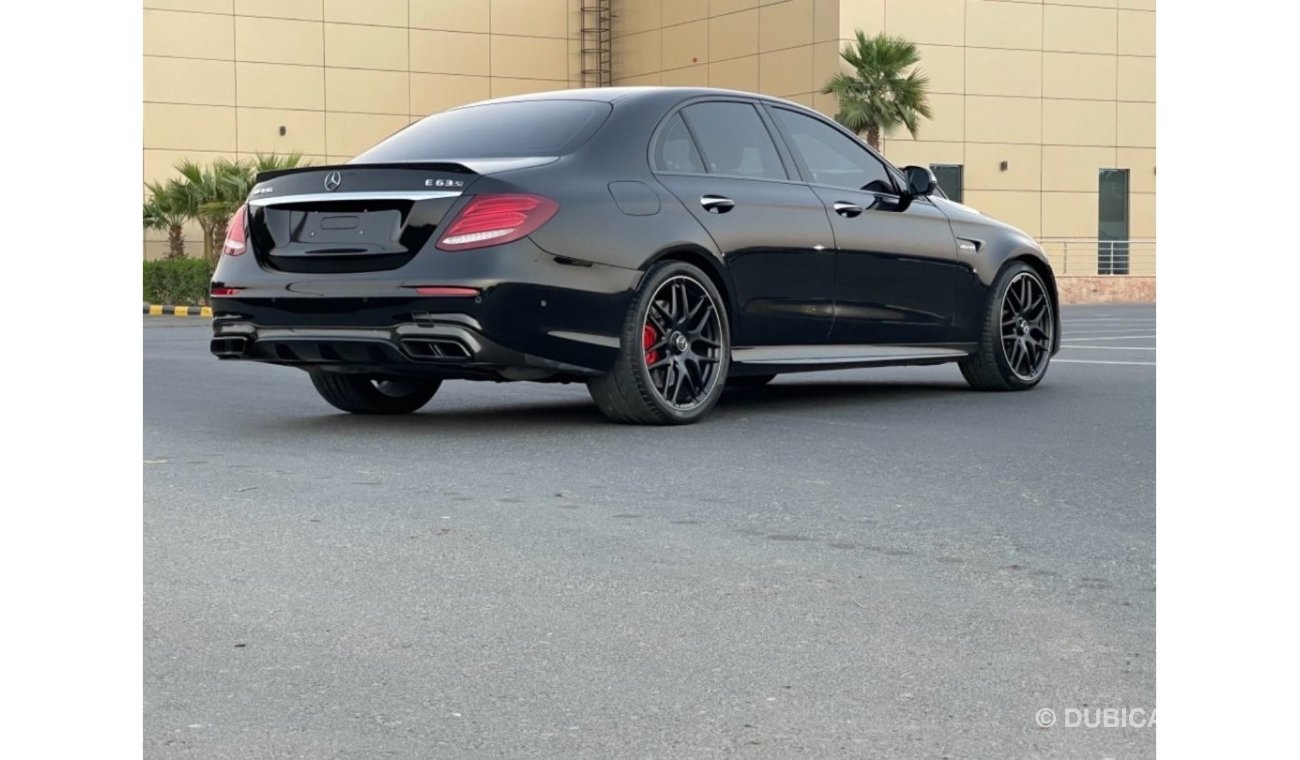 Mercedes-Benz E 63 AMG Mercedes-Benz E63S