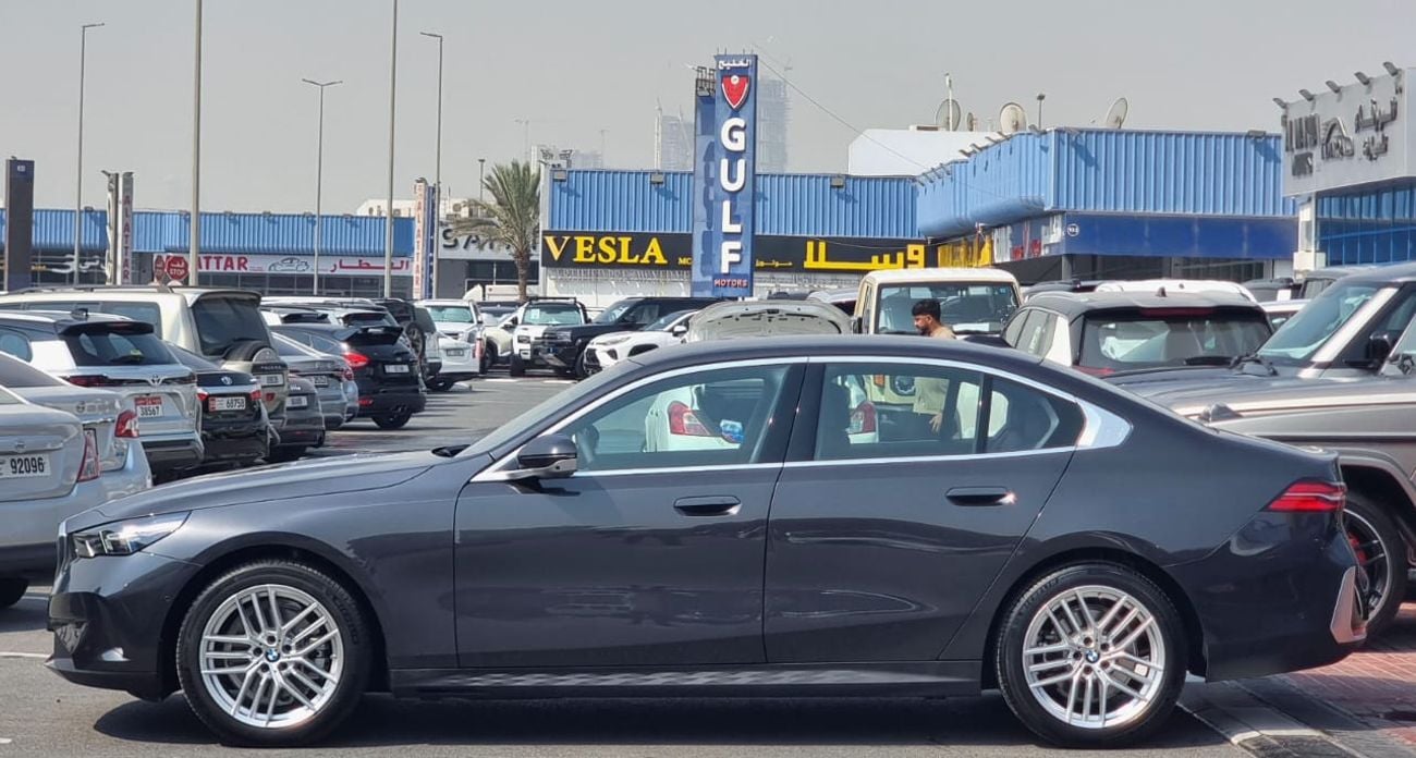 BMW 520i Executive 1.6L Warranty & Service 2024 GCC