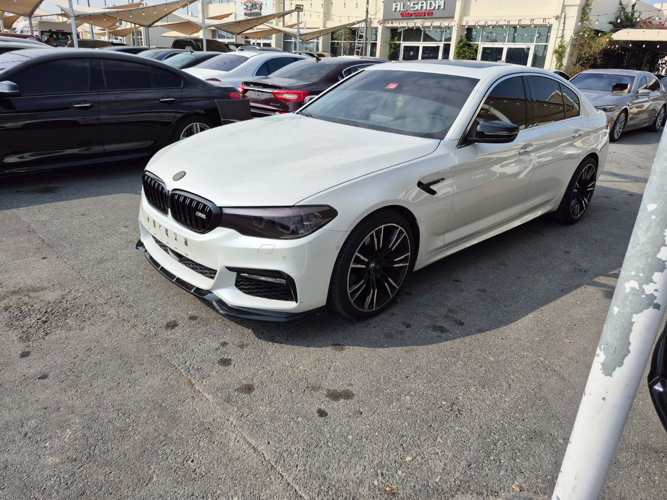بي أم دبليو 530i Luxury 2.0L