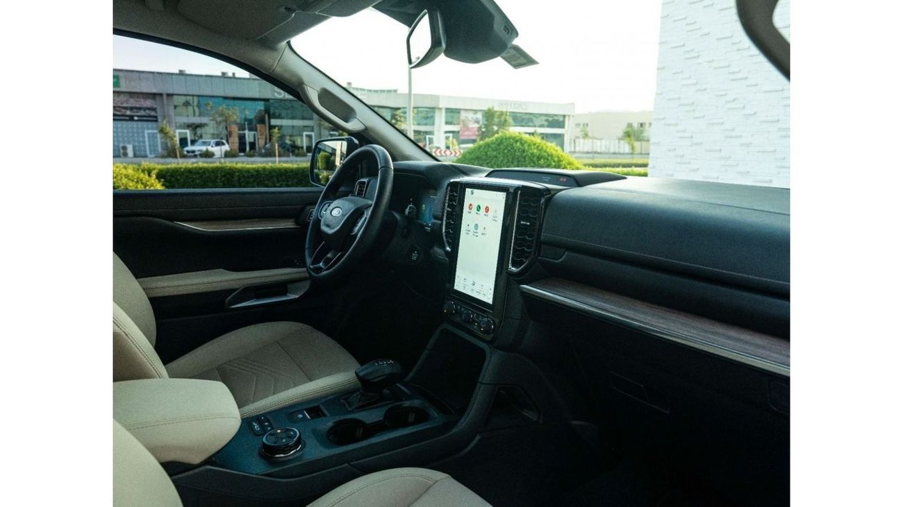 Ford Everest AED 2,359 PM • EVEREST XLT • LOW KMS • OFFICIAL FORD WARRANTY + SERVICE PLAN UNTIL 5-YEARS OR 100K K