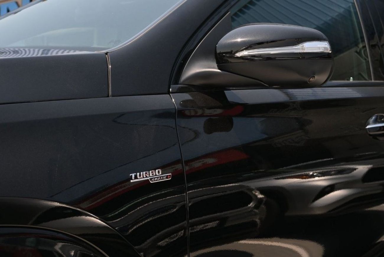 Mercedes-Benz GLE 53 Mercedes-AMG GLE 53 4MATIC+ SUV is a 3.0-litre Inline-6 turbo engine, Coupe , Color Black, Model 202