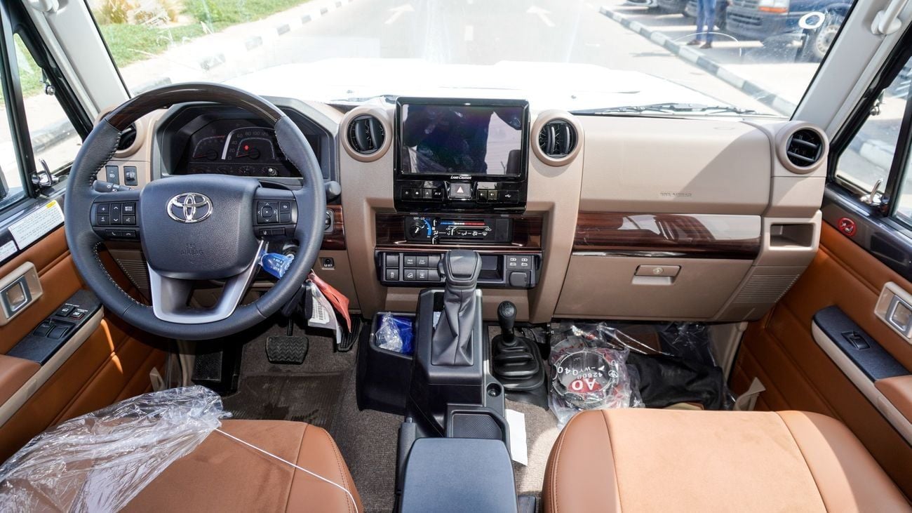 تويوتا لاند كروزر 70 LX 2.8 L d