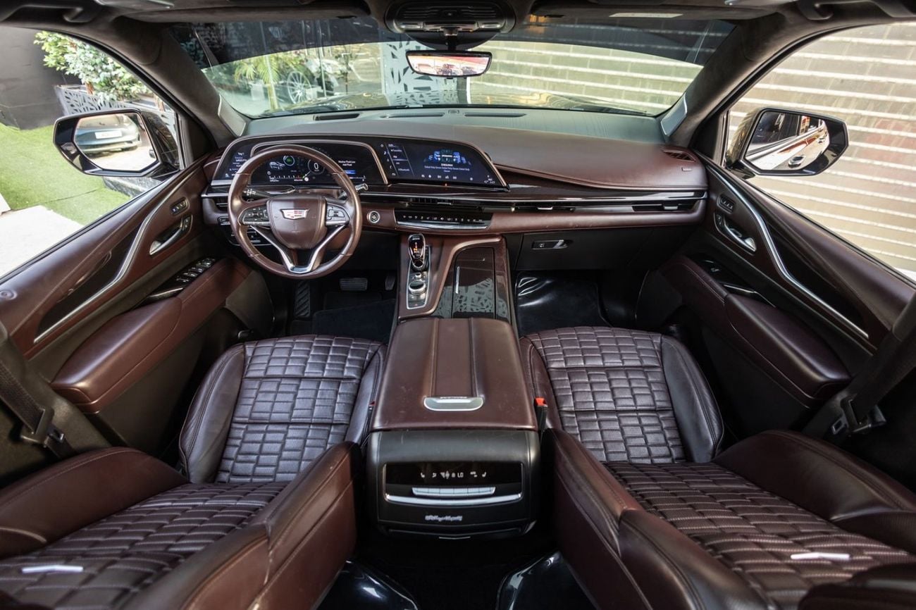 Cadillac Escalade SPORT PLATINUM Cadillac Escalade Sport Platinum 2022 GCC | Agency Warranty | Service Contract
