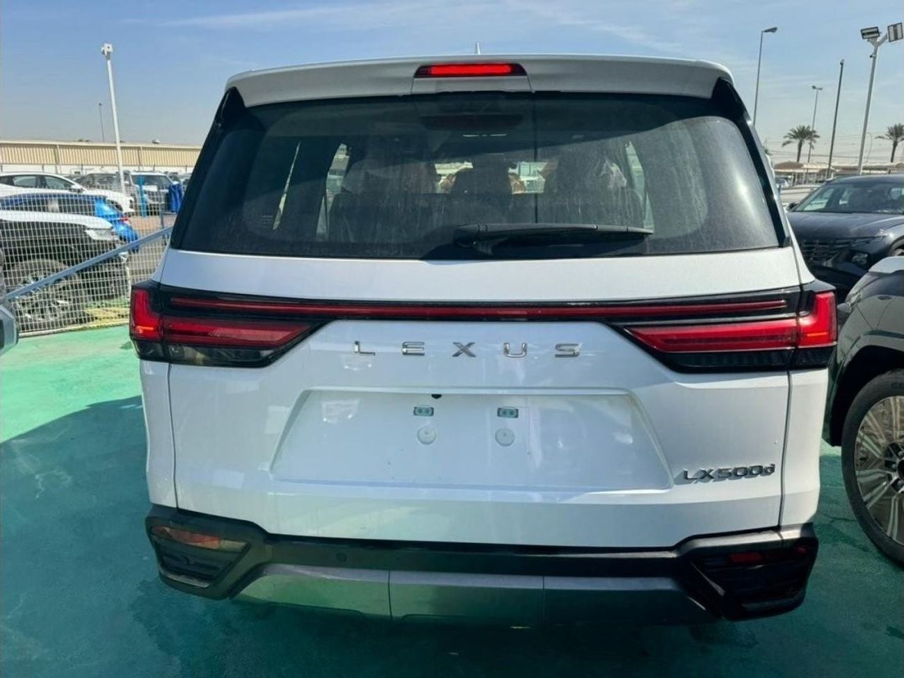 Lexus LX 500 LX 500d  V6 3.3-litre twin-turbocharged diesel engine