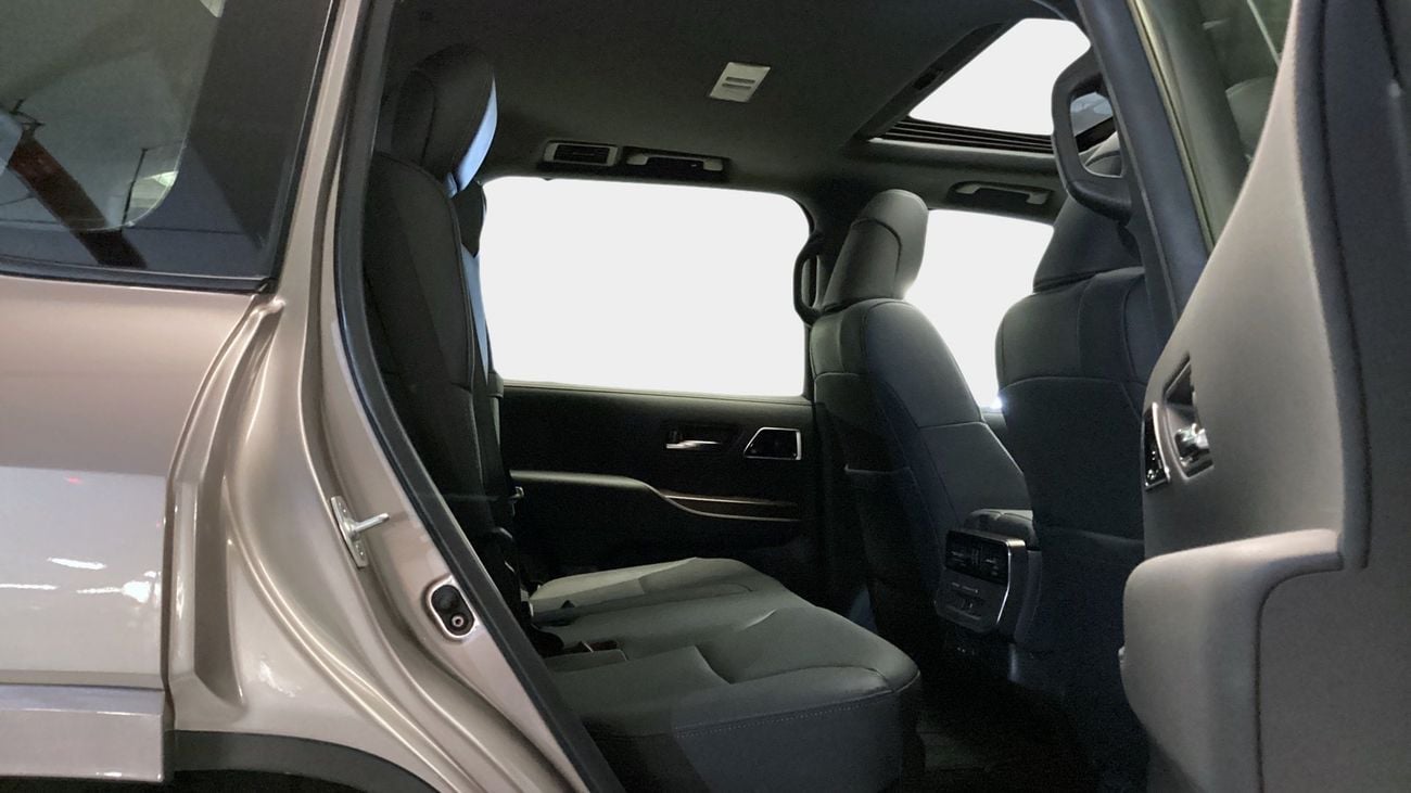 تويوتا لاند كروزر GXR | upto AED 20,000 Ramadan Discount | شامل الضمان | 0 ﺪﻔﻋﺓ ﺃﻮﻟﻯ