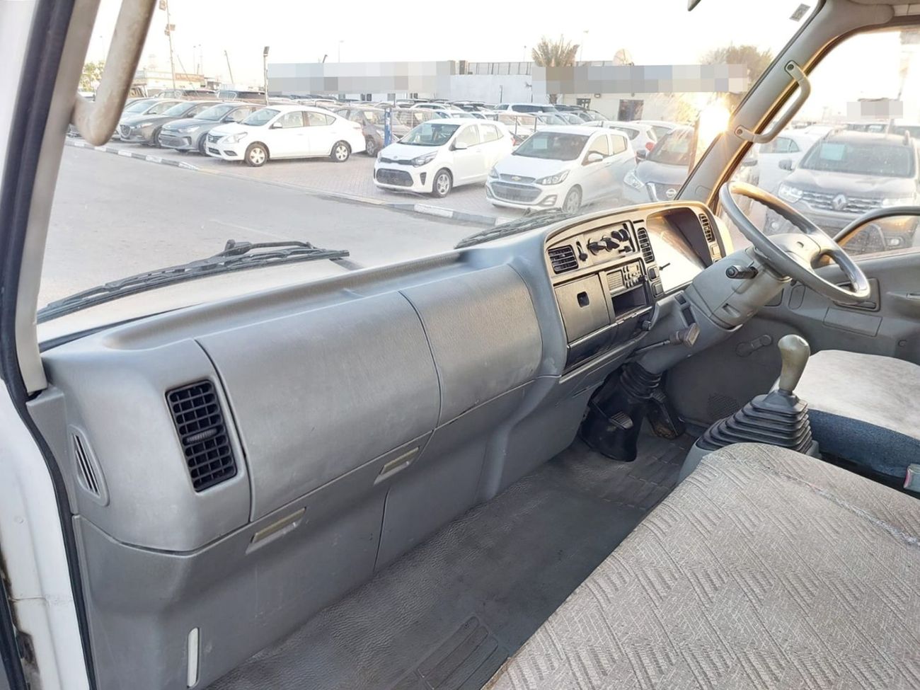 Mitsubishi Fuso Canter MITSUBISHI CANTER ALUMINIUM BODY TRUCK RHD 1994 MODEL 4.5 L DIESEL MANUAL(PM02115)