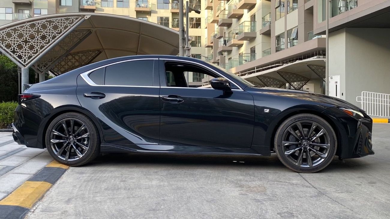 Lexus IS350 F Sport / GCC /m