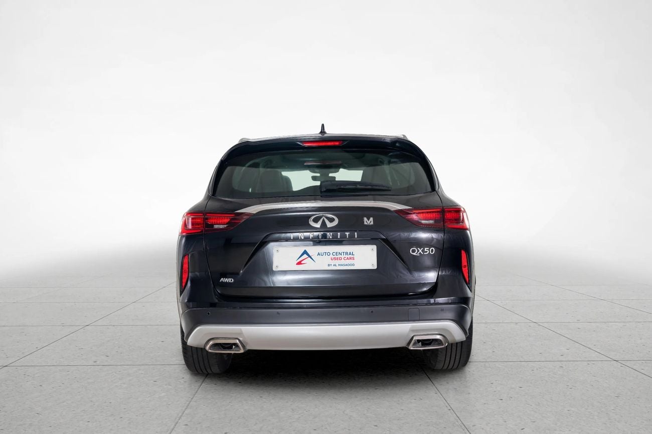 إنفينيتي QX50 LUXE 2.0