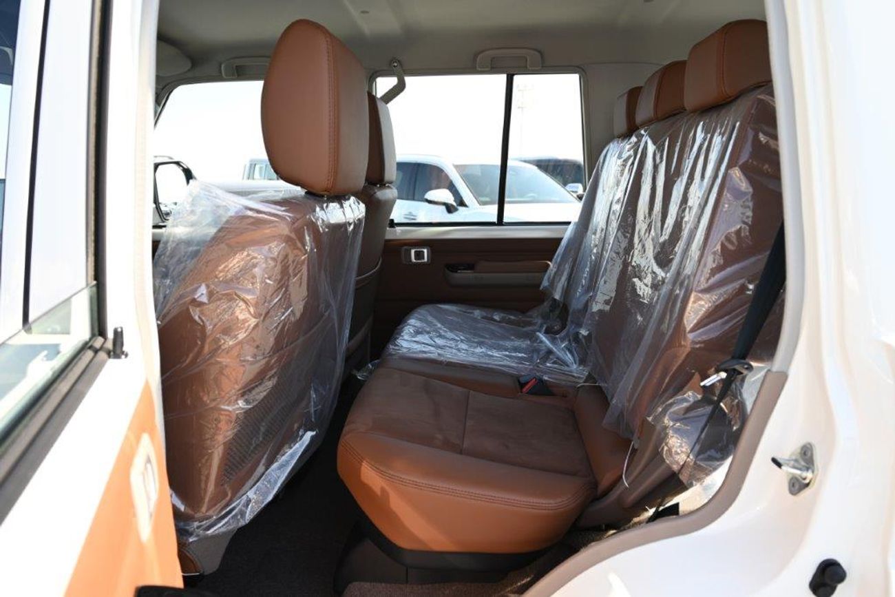 تويوتا لاند كروزر 70 S-DLX 2.8L (5 Door)