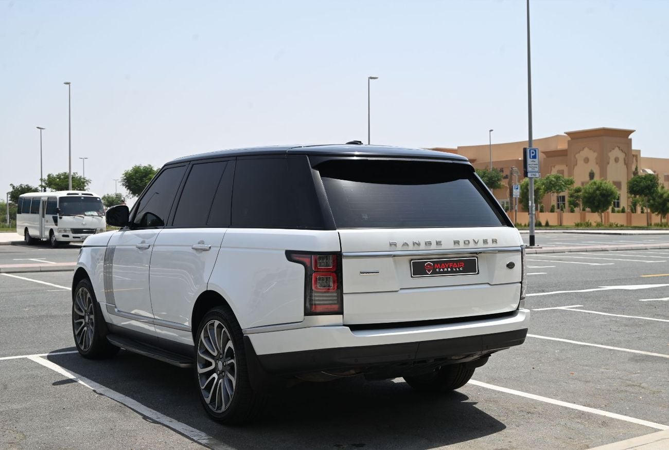 Land Rover Range Rover AUTOBIOGRAPHY -  AGENCY MAINTAINED - ACCIDENT FREE - RANGE ROVER SUPERCHARGED 2015 - GCC - WELL MAIN