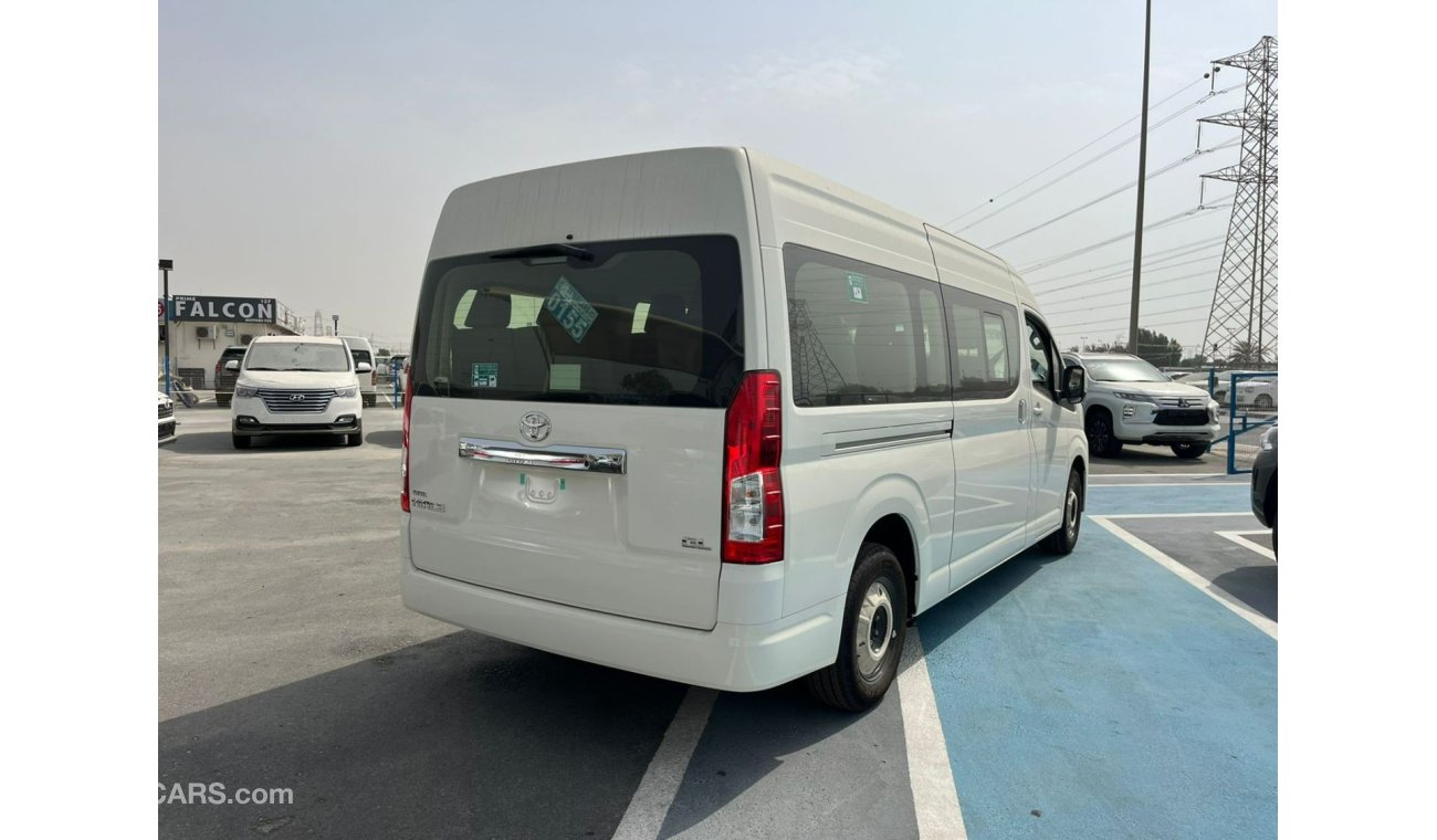 Toyota Hiace TOYOTA HIACE 2.8L PETROL 2022 M/T