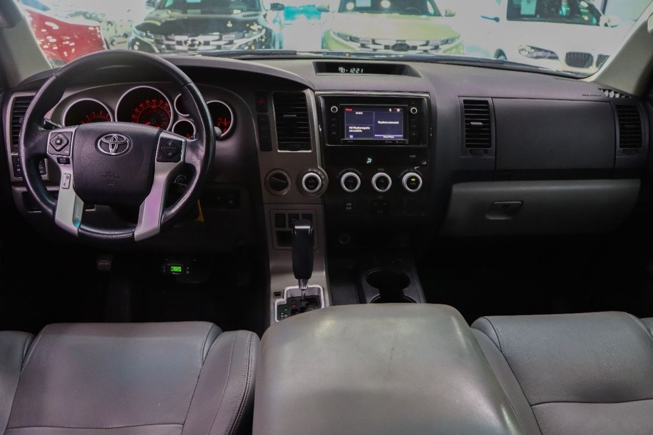 Toyota Sequoia
