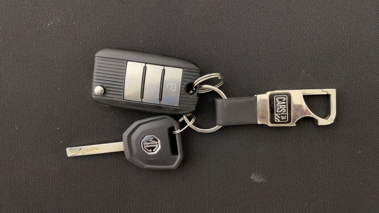 أم جي 5 STD 1.5 | بدون دفعة مقدمة | اختبار القيادة في المنزل