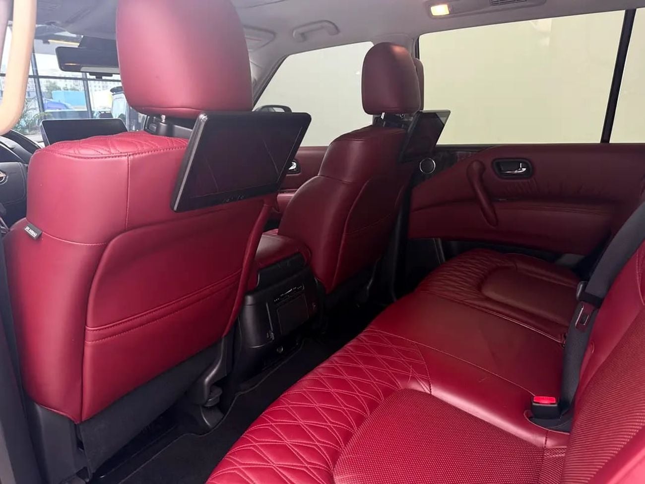 Nissan Patrol SE Platinum City 5.6L SE Platinum City - GCC Specs - Pristine Condition