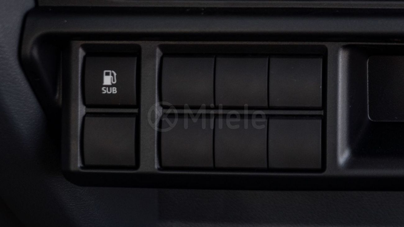 تويوتا Land Cruiser Pickup 70 TOYOTA LAND CRUISER 79SC | EXPORT ONLY