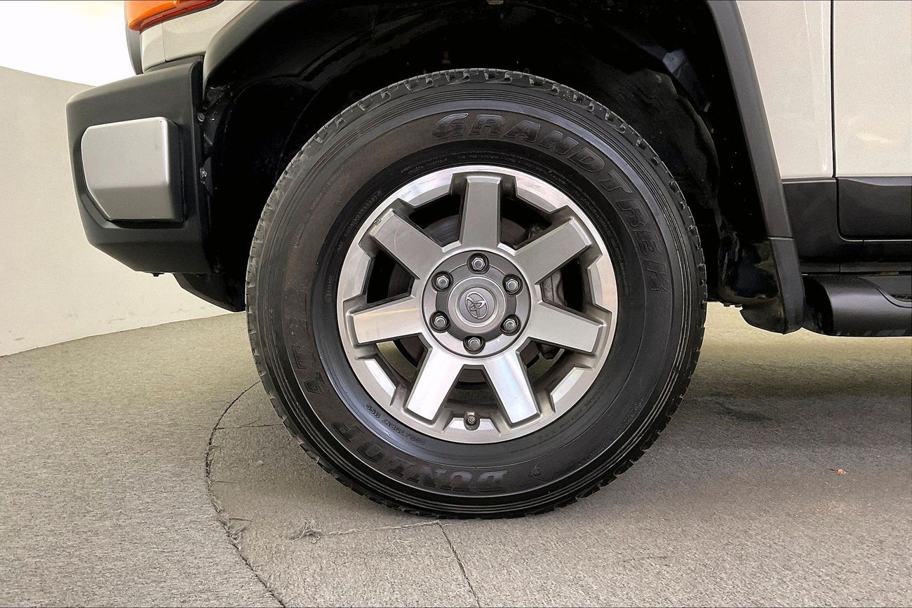 Toyota FJ Cruiser GXR | Guaranteed Warranty | 0 Down Payment