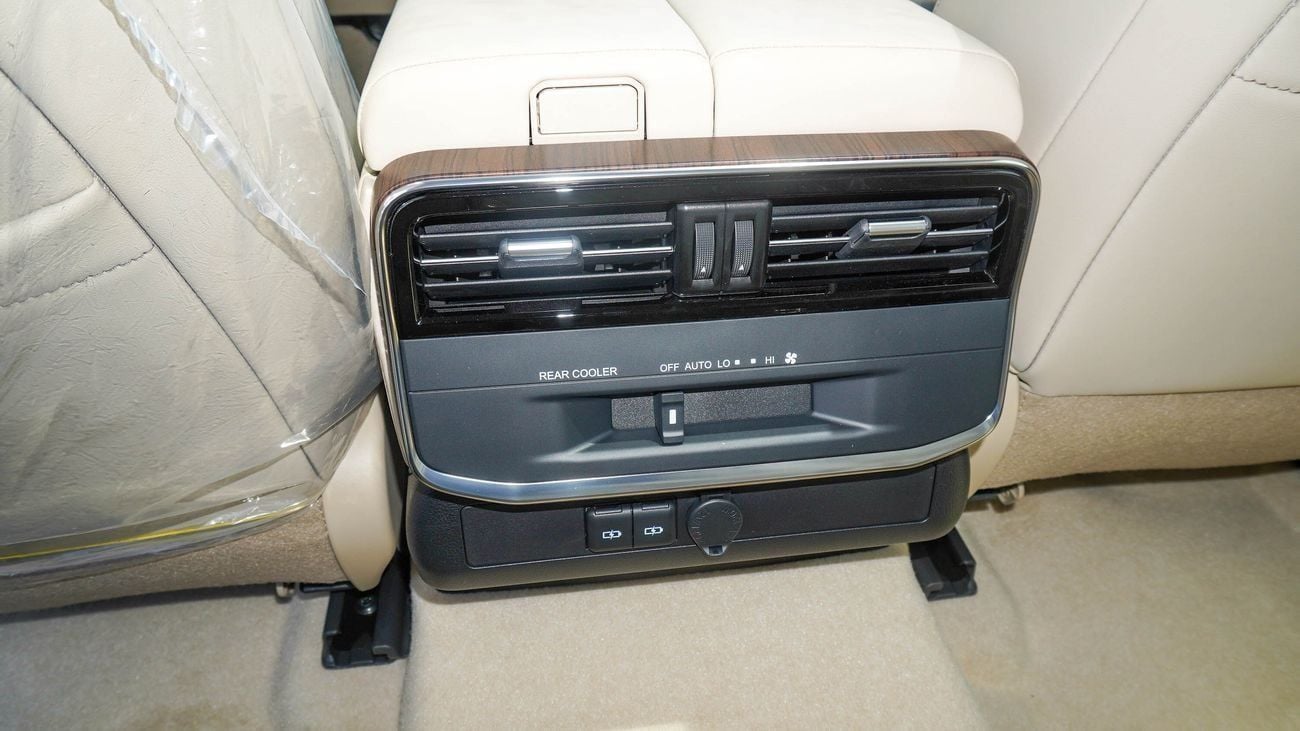 Toyota Land Cruiser GXR 3.5L
