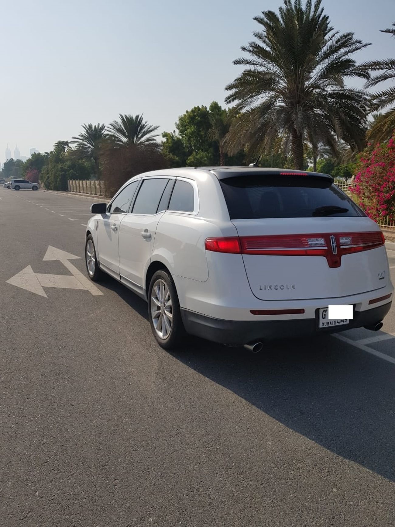 Lincoln MKT TOP OF RANGE//LINCOLN//GCC//760/- MONTHLY//0%DOWN PAYMENT//7 SEATS