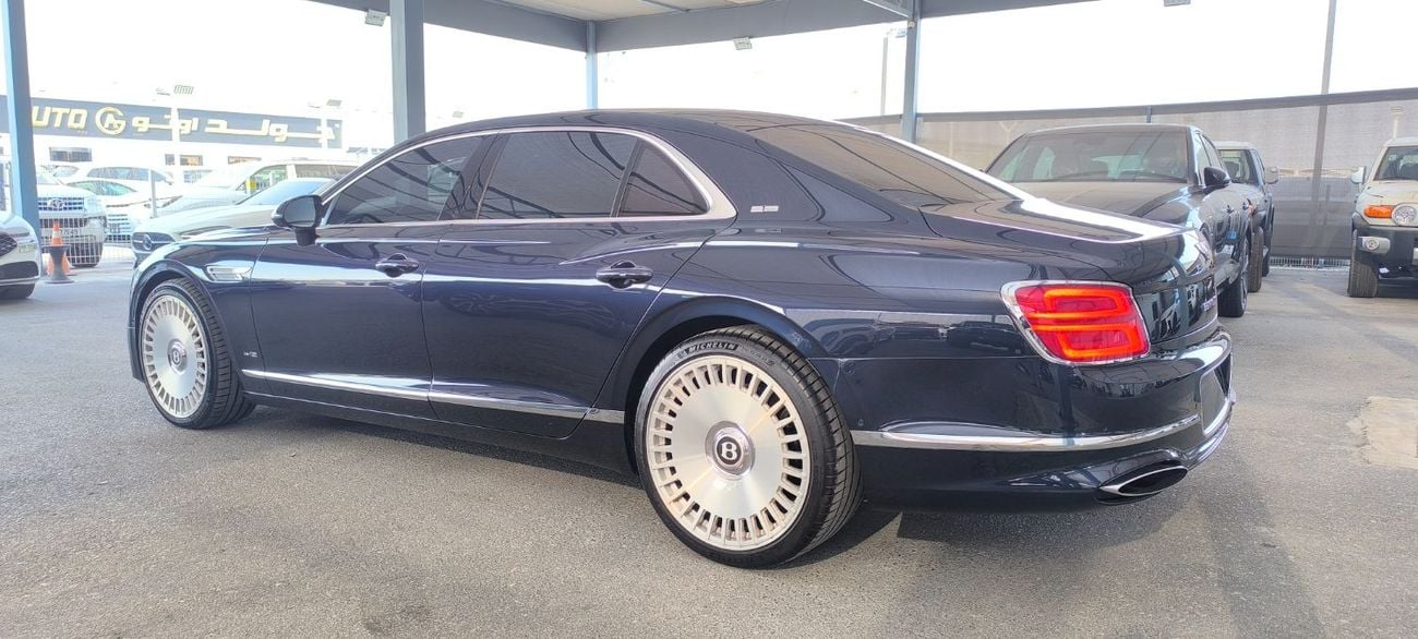 Bentley Flying Spur W12 FIRST EDITION