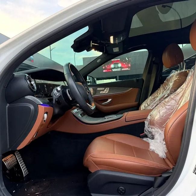 Mercedes-Benz E-Class 4MATIC, миниатюра 26