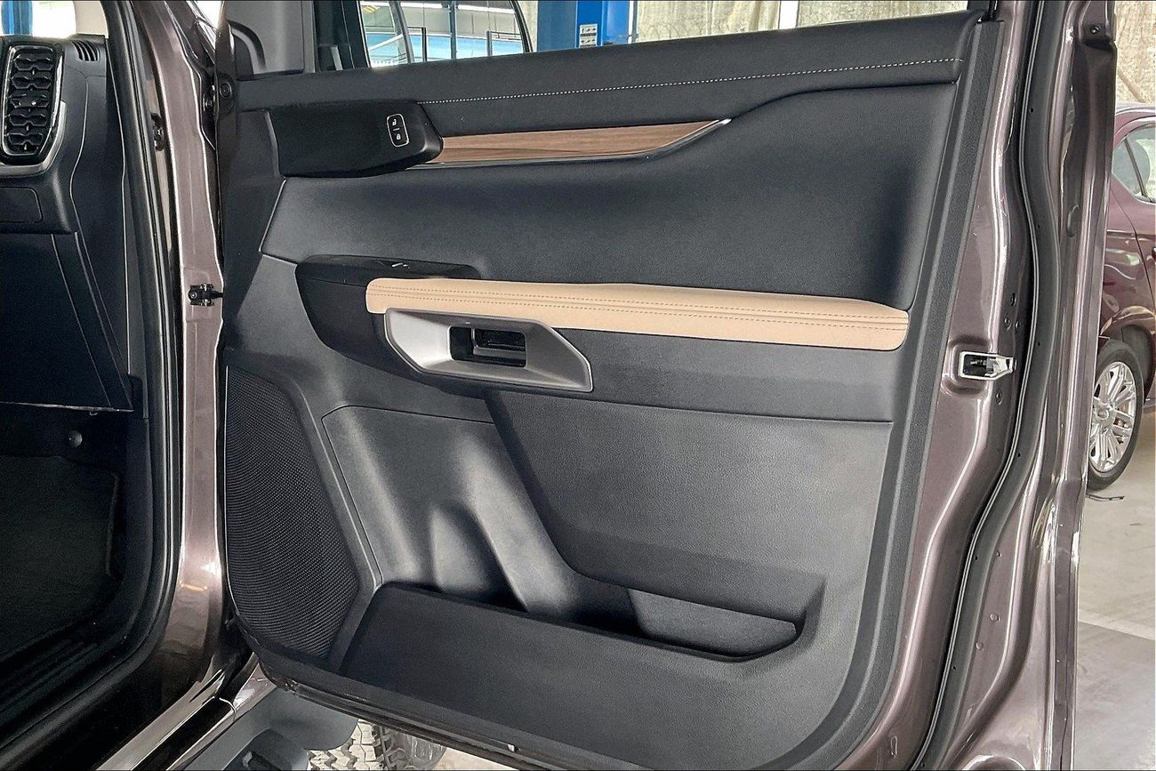 فورد ايفرست XLT | شامل الضمان | 0 ﺪﻔﻋﺓ ﺃﻮﻟﻯ