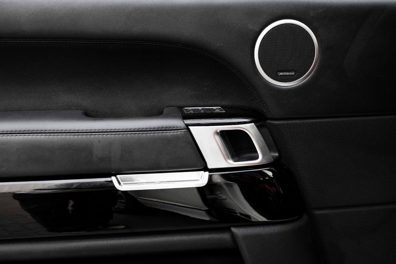 Land Rover Range Rover | 3,133 P.M  | 0% Downpayment | Under Warranty