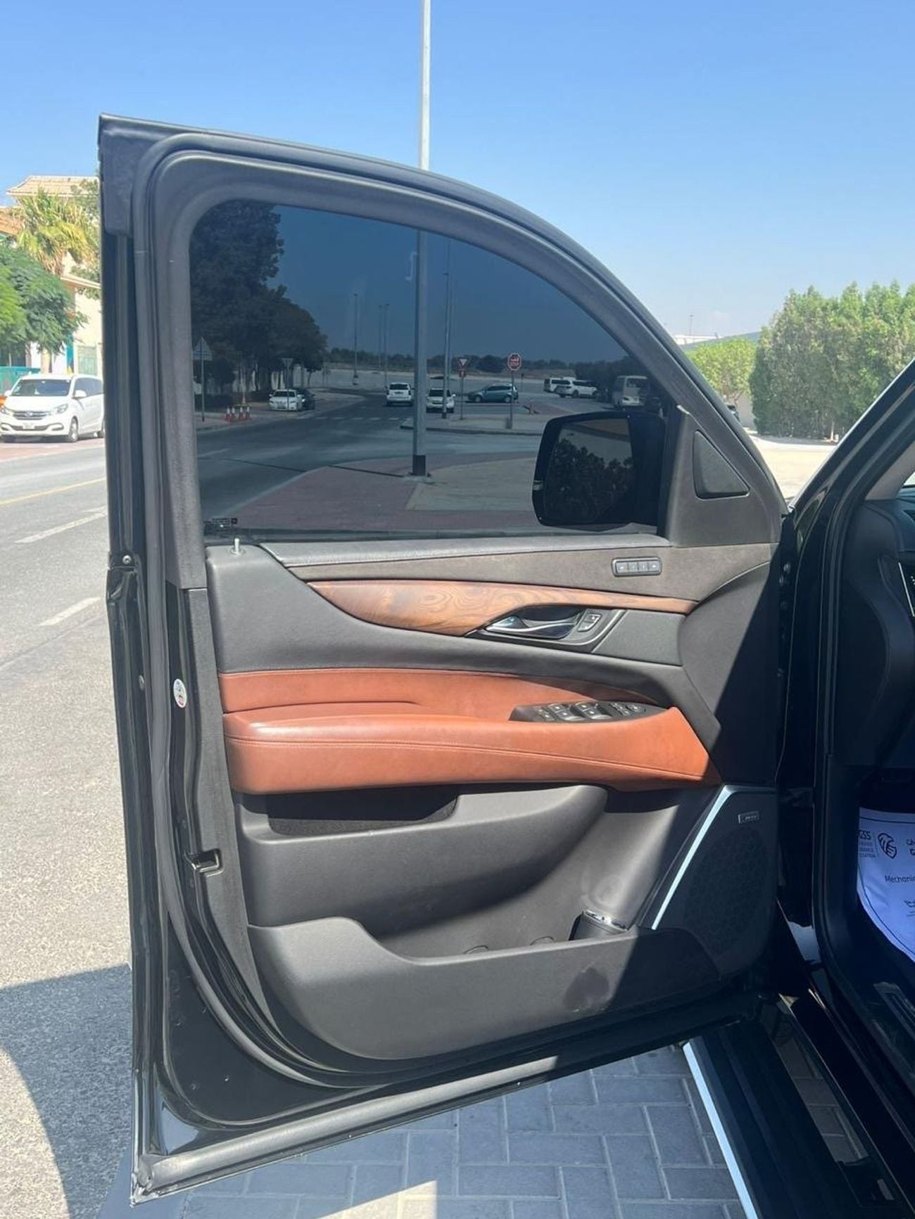 Cadillac Escalade Premium Luxury 6.2L 4WD