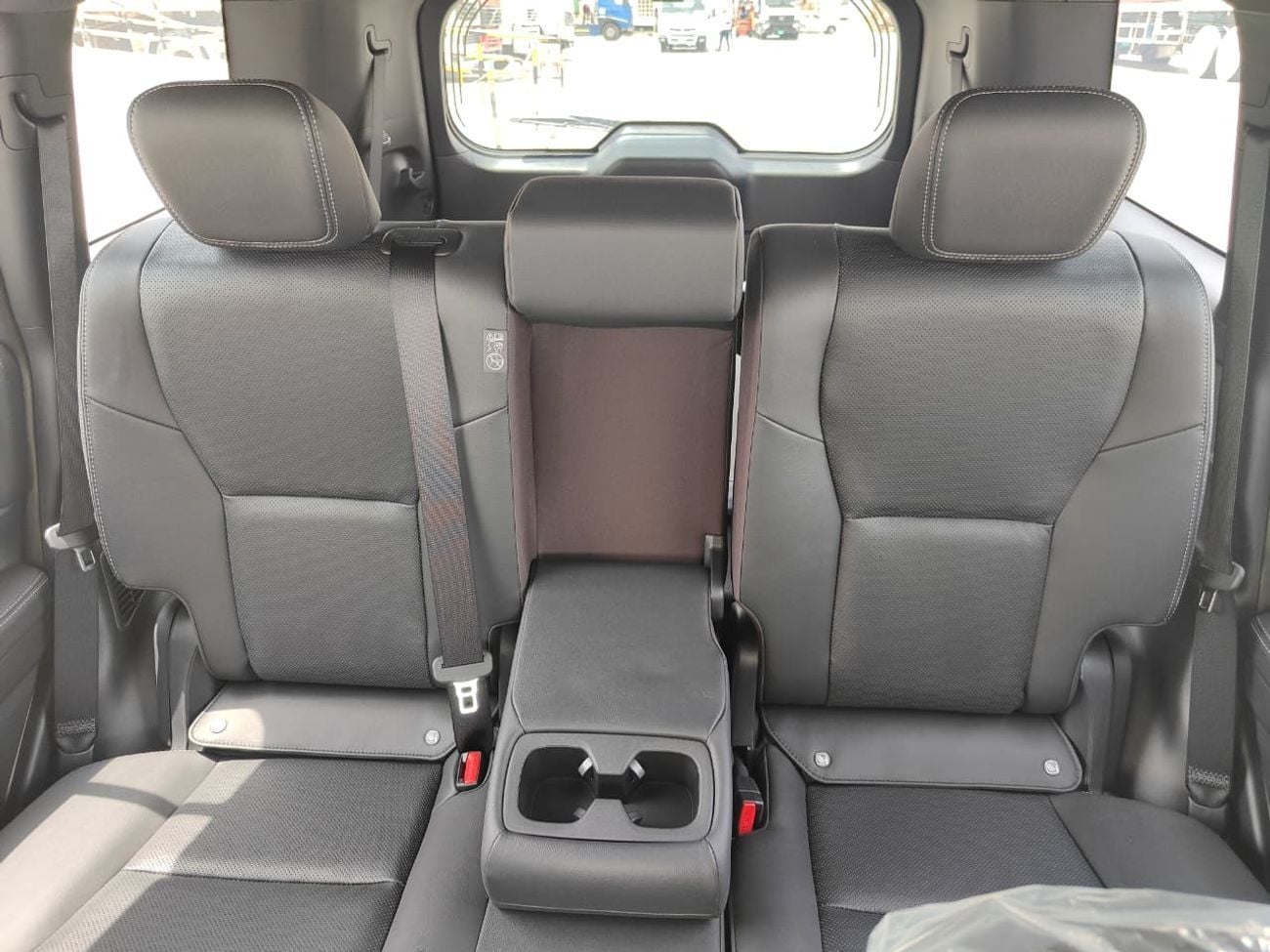 Toyota Prado 2026 Toyota Prado Adventure with Sunroof J250 7-Seater 2.8L Turbo Diesel A/T 4WD Only For Africa