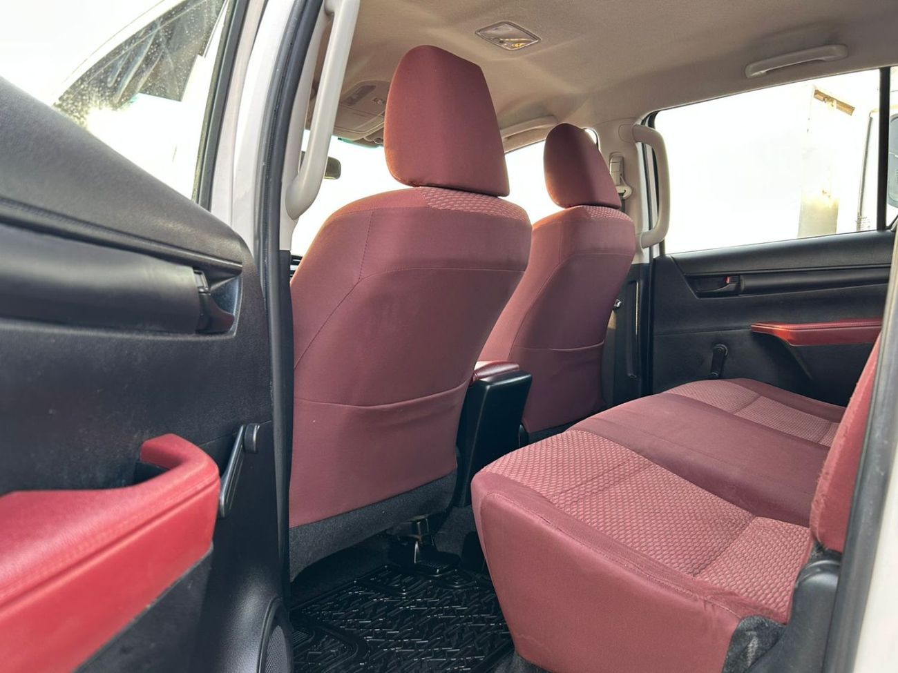 تويوتا هيلوكس 2021 Toyota Hilux 4x4 AWD - Petrol Automatic - No accident