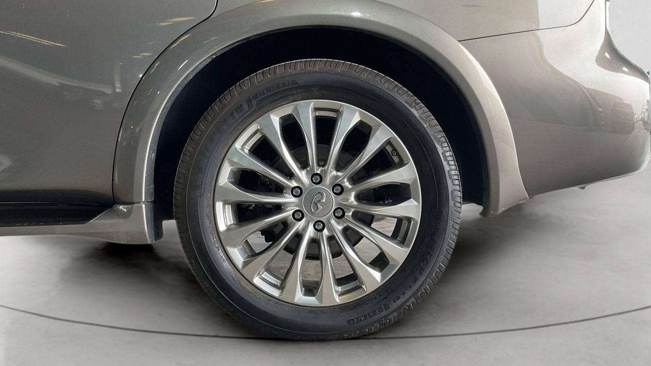 إنفينيتي QX80 Excellence (8 Seater) | شامل الضمان | 0 ﺪﻔﻋﺓ ﺃﻮﻟﻯ