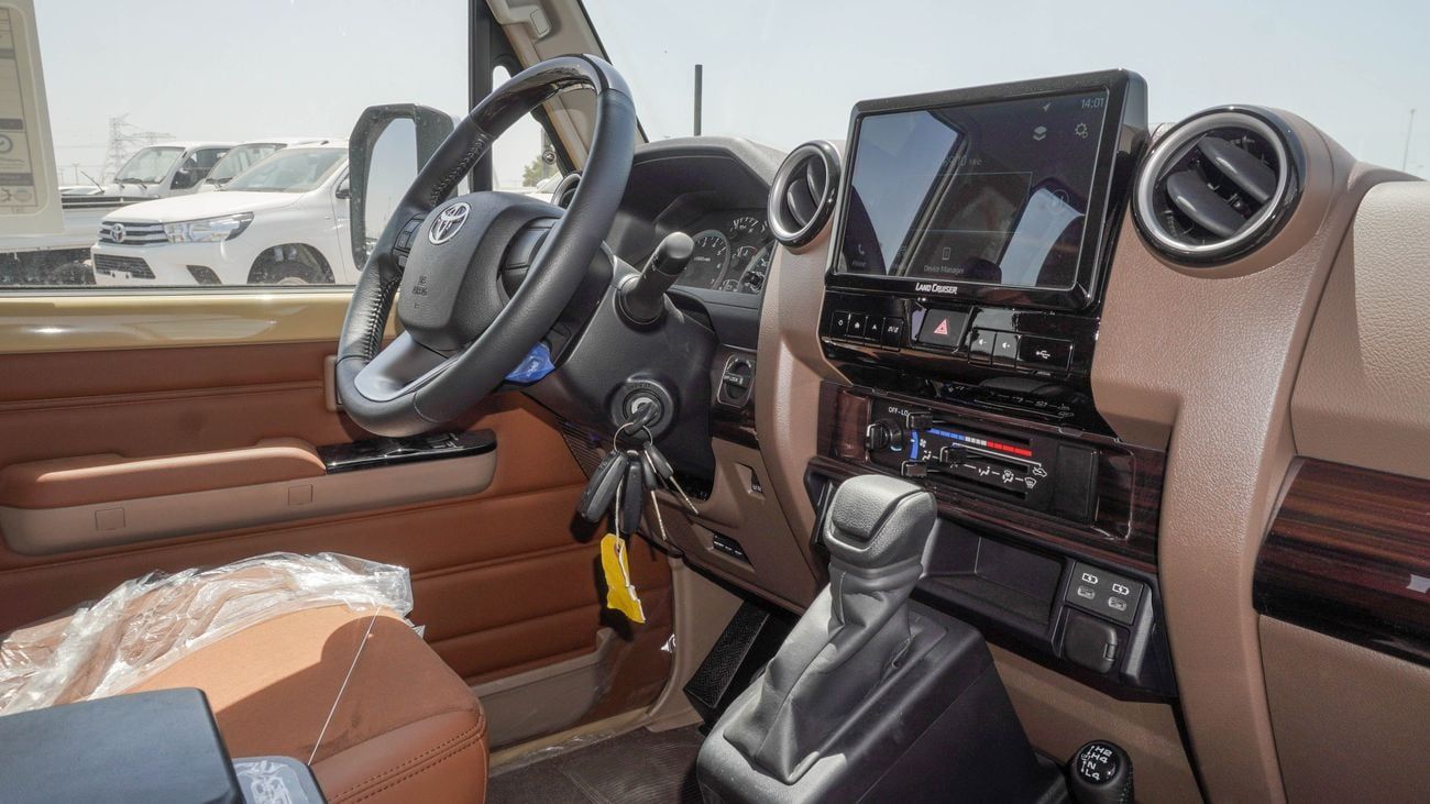 Toyota Land Cruiser 70 LX 4.0 L V6