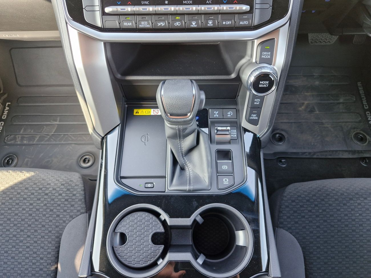 Toyota Land Cruiser 300 GXL RHD 2024 DIESEL 3.3L V6 TWIN TURBO 7-Seats 4X4 0KM