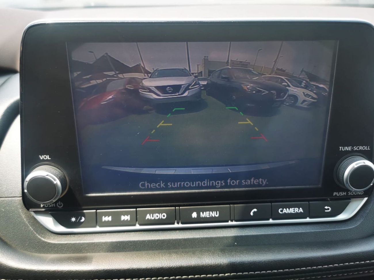 نيسان روج Very Clean Car