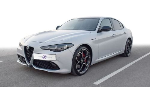 Alfa Romeo Giulia Competizione | 2024 | Warranty & Service | Service History