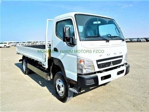 Mitsubishi Fuso Canter 4 ton  with  box