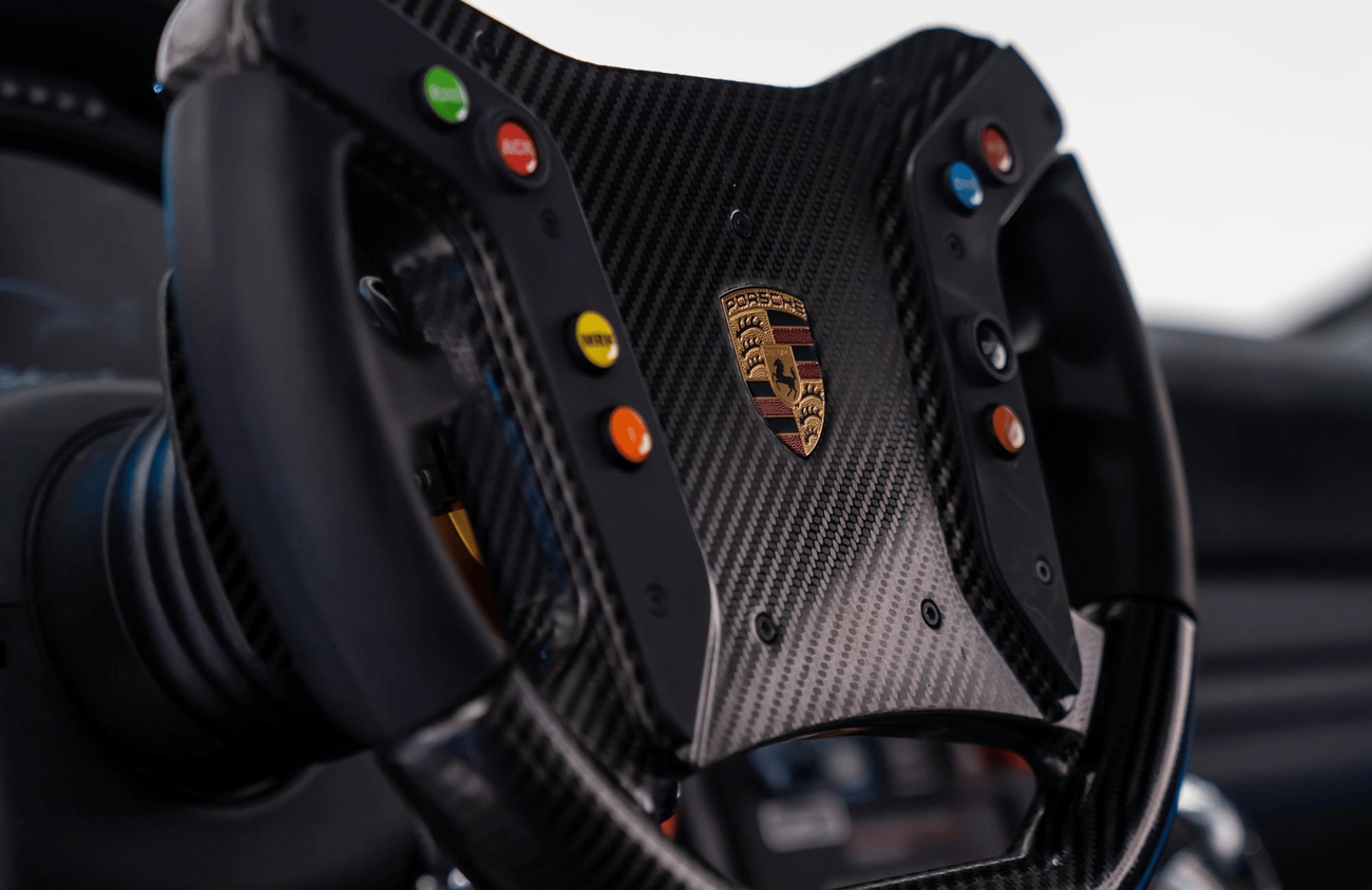 بورش 911 3.8L F-6 Twin-Turbocharged Engine