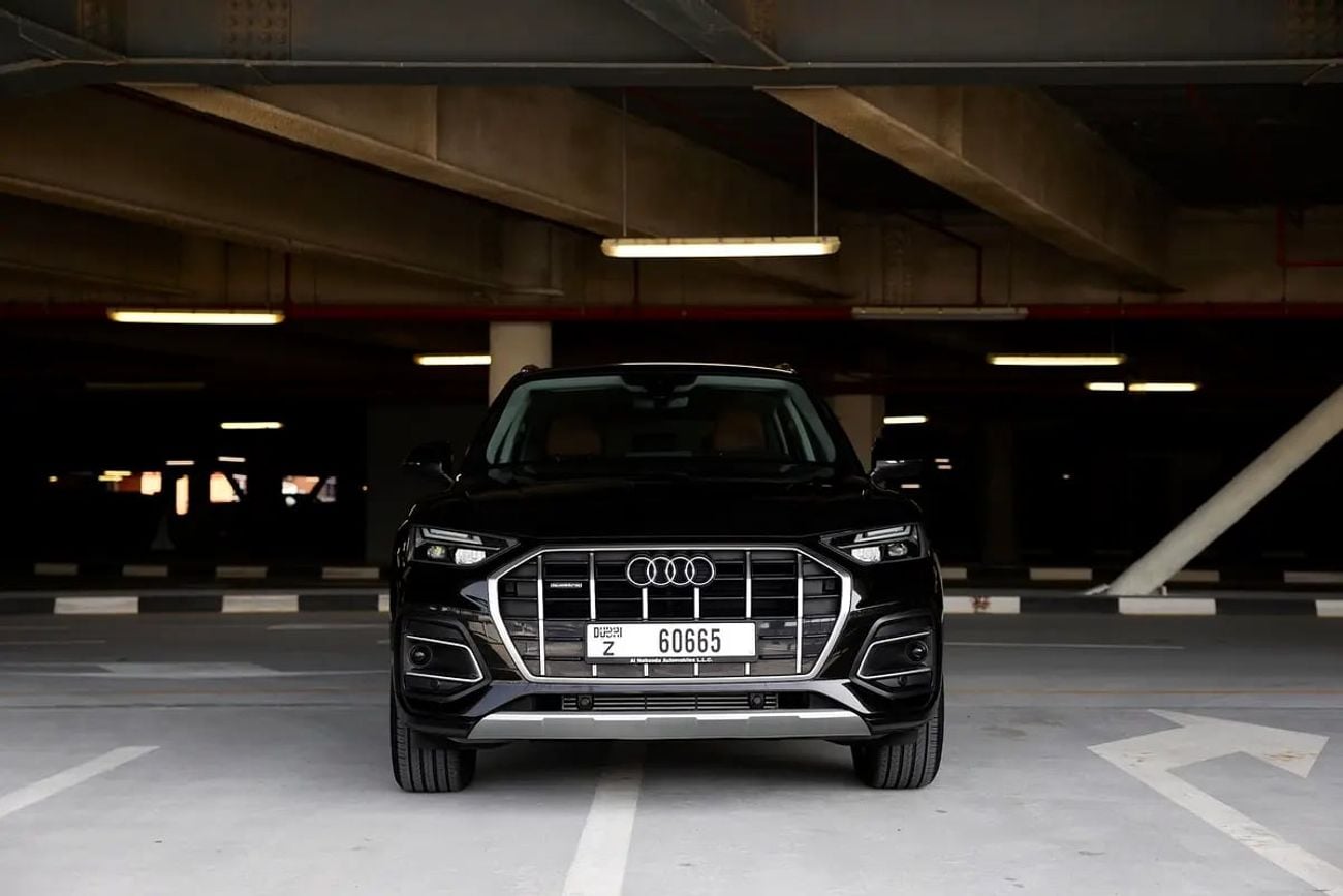 أودي Q5 45 TFSI Quattro Design 2.0L