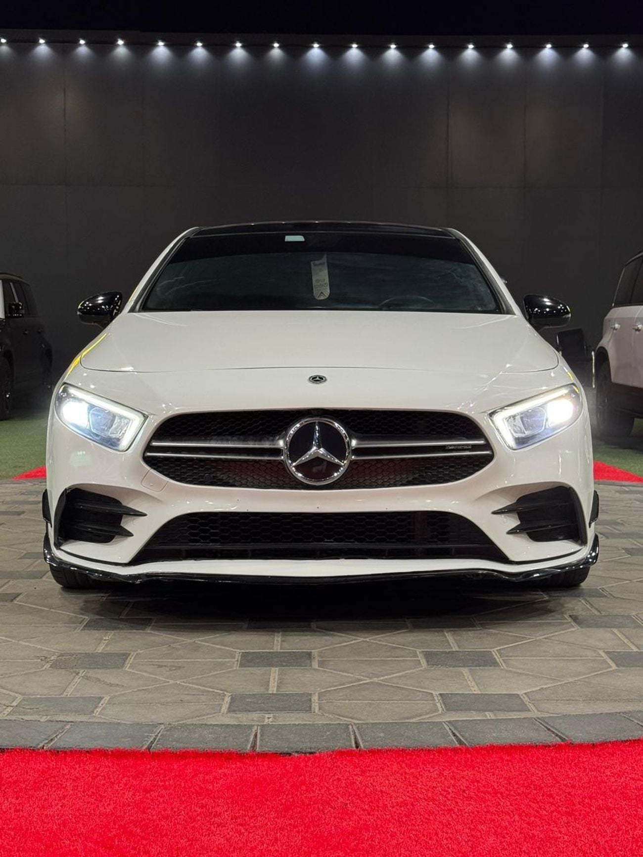 Mercedes Benz A35 AMG