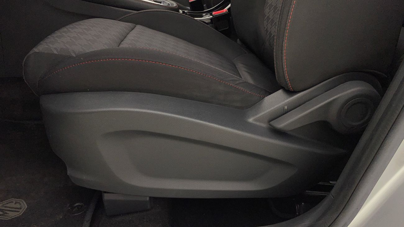 أم جي ZS STD 1.5 | بدون دفعة مقدمة | اختبار القيادة في المنزل