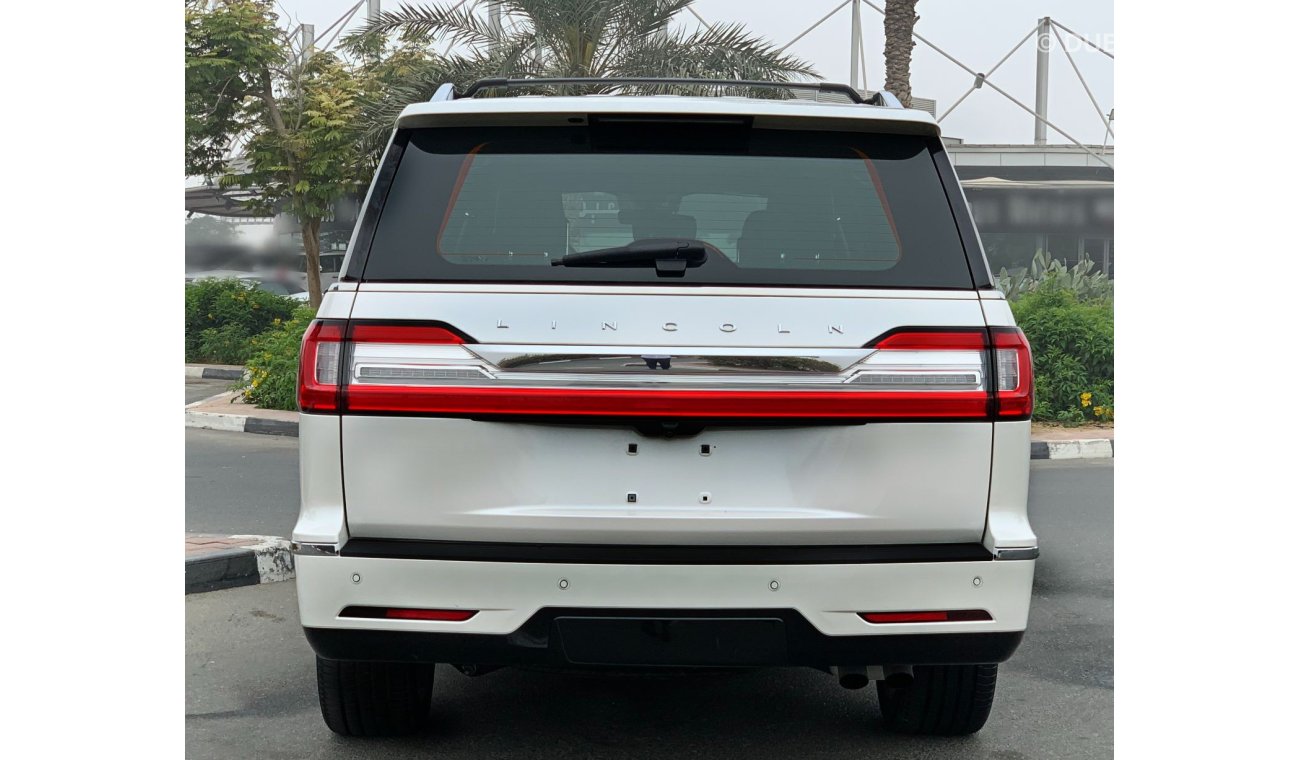 Lincoln Navigator EXCELLENT CONDITION - UNDER WARRANTY - BANK FINANCE FACILITY